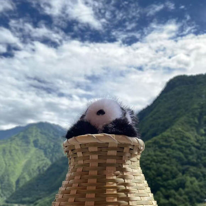 Cesta de bambú ecológica hecha a mano y peluche de panda de Chengdu