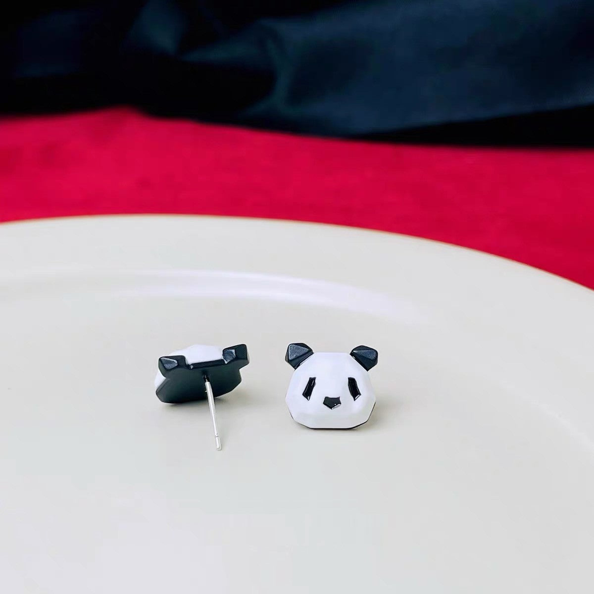 Boucles d'oreilles panda élégantes au style sportif, bijoux panda uniques