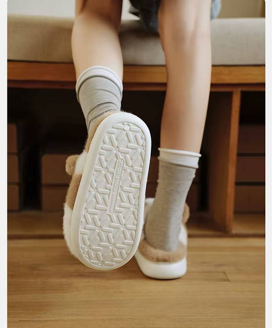 Nuevas pantuflas de felpa estilo panda para invierno, diseño redondo en 4 colores